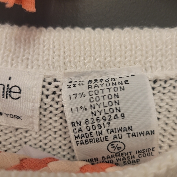 Vintage 80s sweater with multicoloured circles. - Picture 9 of 11